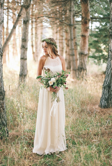 Perfect Wedding Dresses For Small-Chested Brides